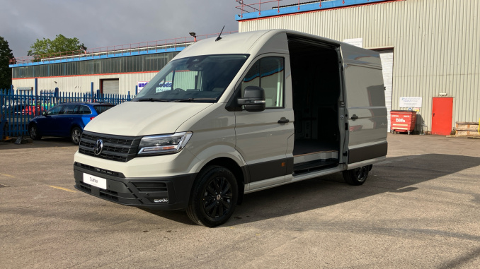 Volkswagen Crafter Cr35 Mwb Diesel 4Motion 2.0 TDI 177PS Commerce Plus High Roof Van Auto - Image 35